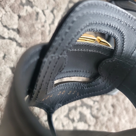 Christian Dior Montaigne CD Logo Flat Leather Thong Sandals 35.5 - Picture 6 of 8